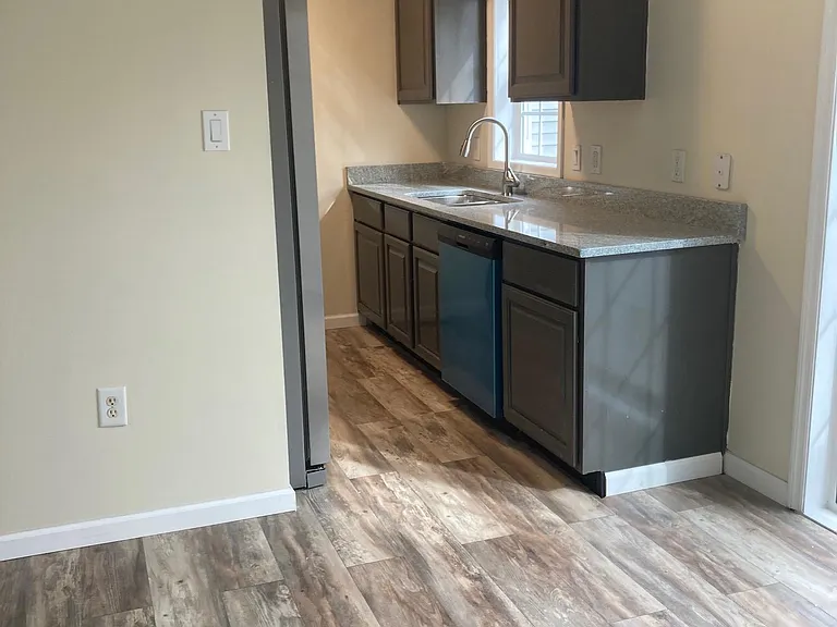 61 Sands Ave #14 — Photo 15