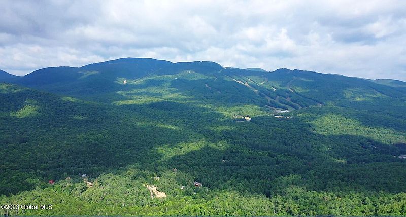 4th image of 53 Mountain Path