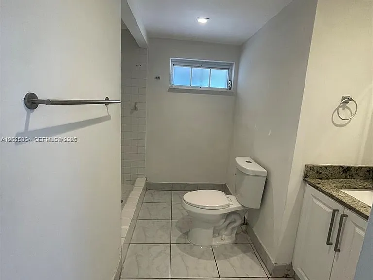 1435 NE 173rd St — Photo 13