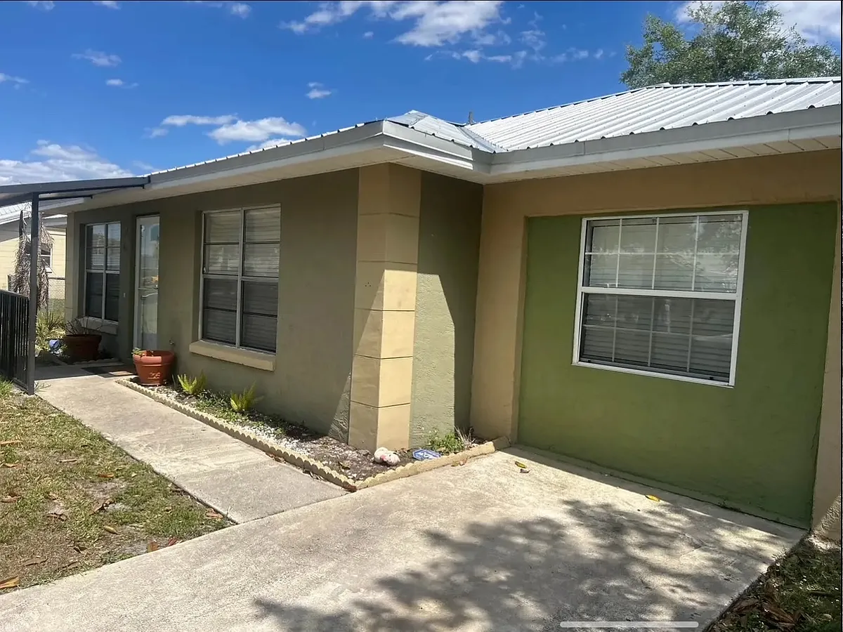 Building Photo - 491 Floral Dr