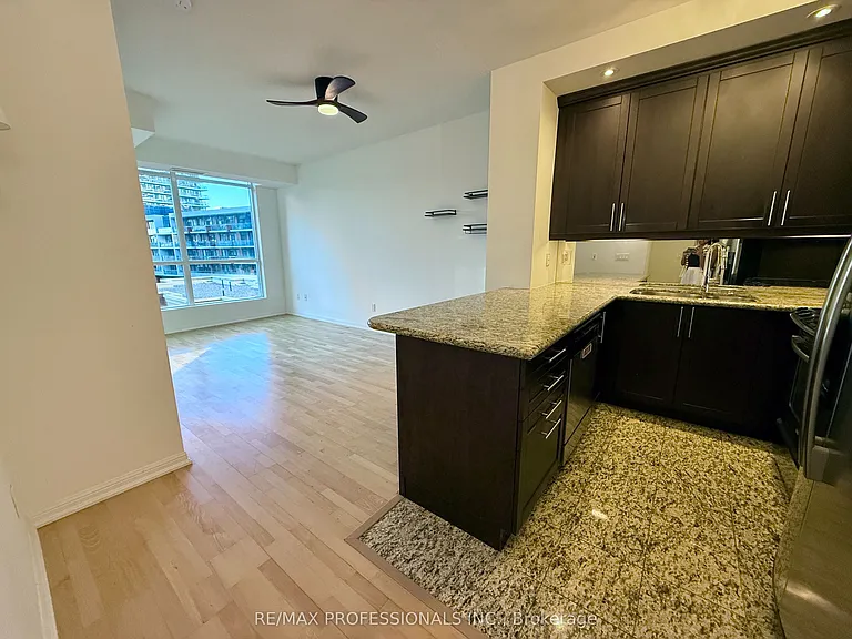628 Fleet St #522 — Photo 1