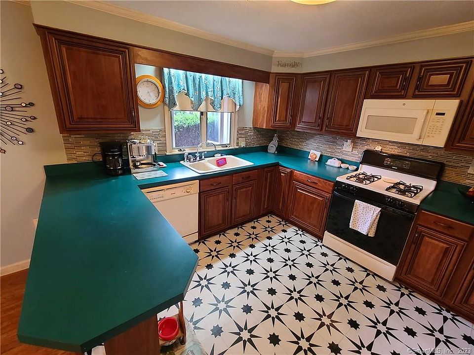 Somers West Apartments Somers, CT Zillow