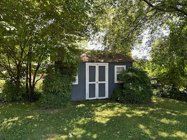 925 Potter Ln — Photo 7
