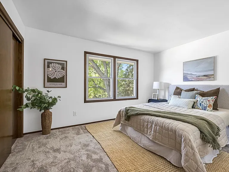 650 Cardiff Dr — Photo 5