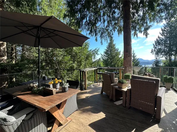 182 Devine Dr, Saltspring Island, BC V8K 2H5