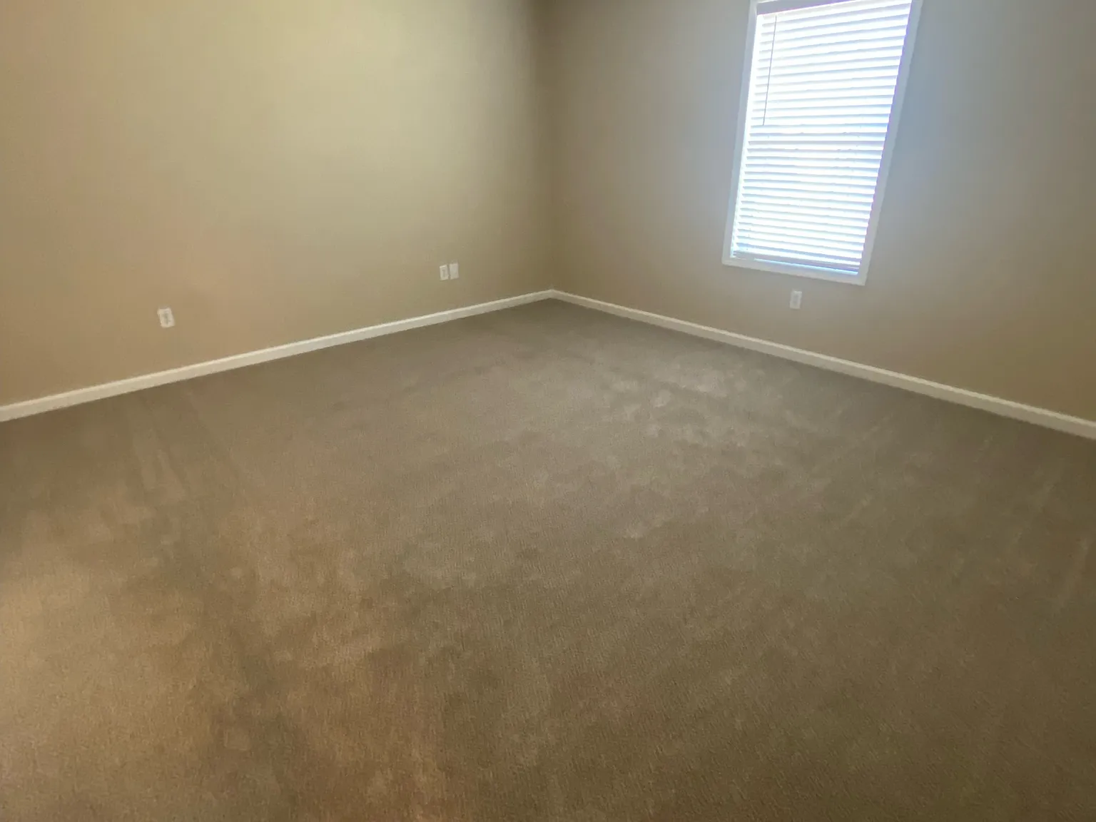3 bed, 1636 sqft, $1,550 — Photo 4