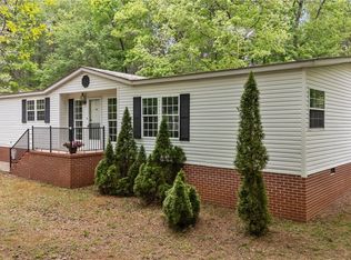 55 Redd Shop Rd, Farmville, VA 23901