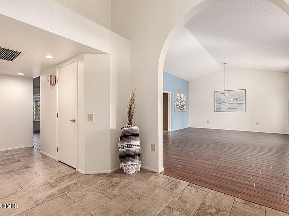 3rd image of 14121 W CASA LINDA Drive