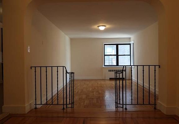 3rd image of 475 W 186th St APT 4J