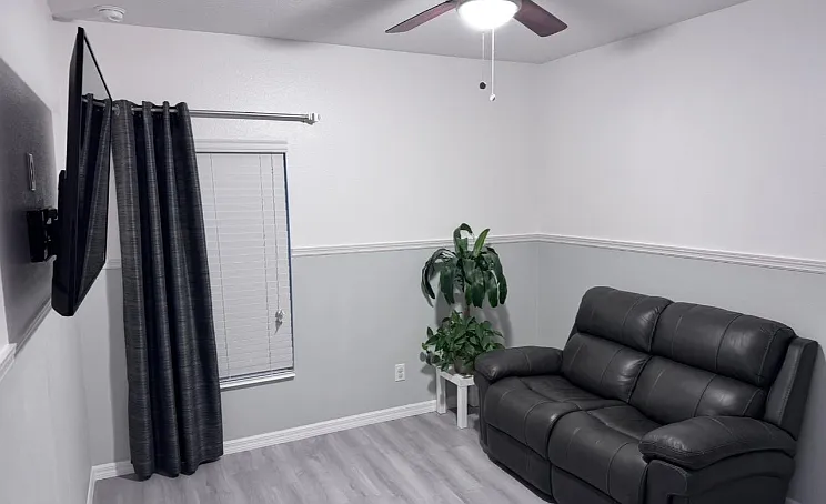 4 bed, 1790 sqft, $3,500 — Photo 4
