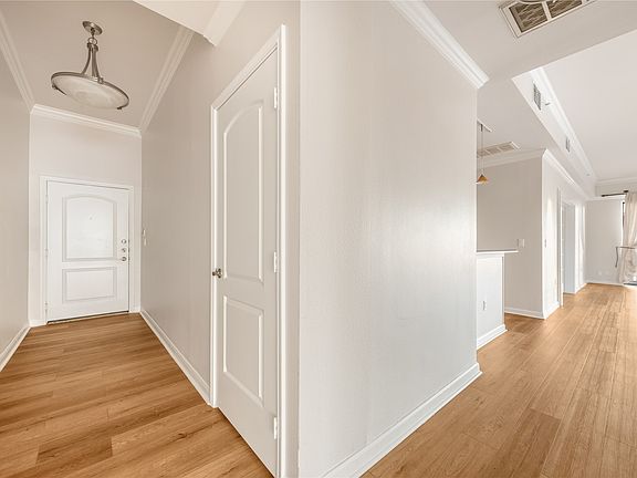 3rd image of 3225 Turtle Creek Blvd APT 1247