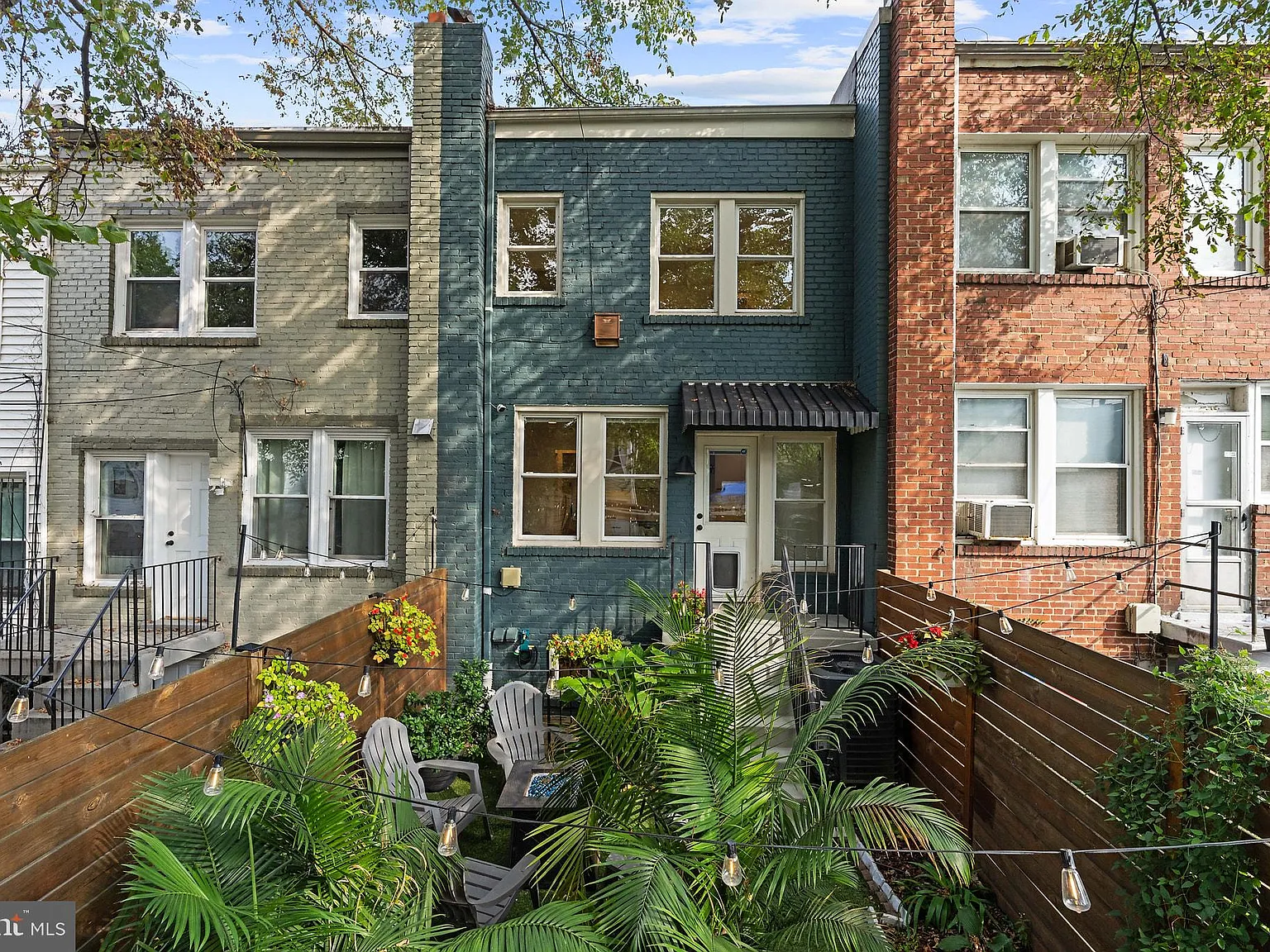 3 bed, 3.0 bath, 1344 sqft, $3,500 — Photo 4