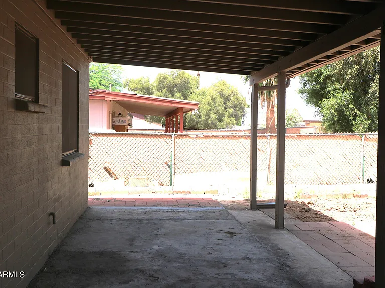 3544 W Charleston Ave — Photo 18