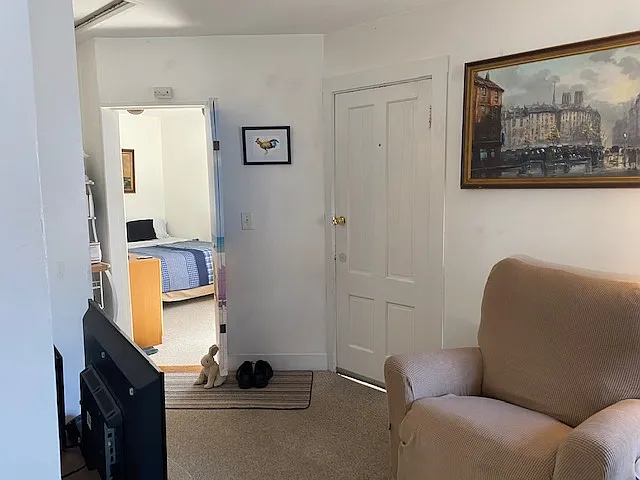 616 Thames St #2 — Photo 8