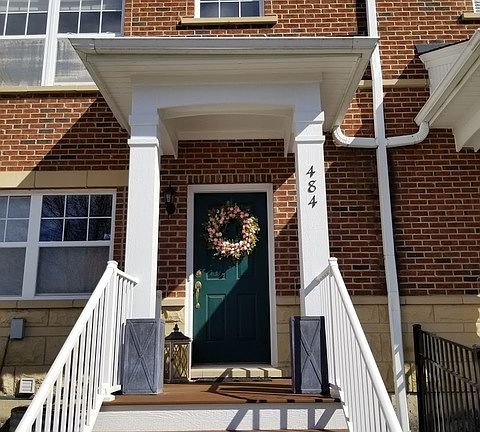 4th image of 484 W Wood St #2