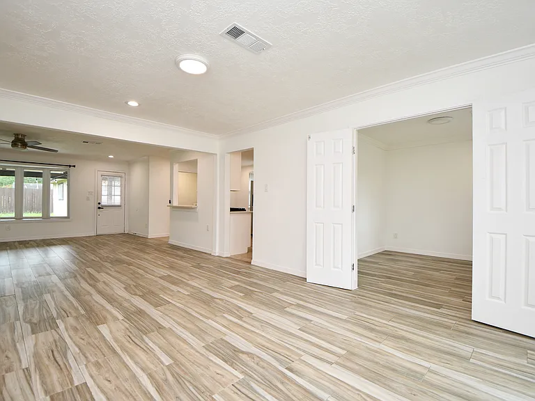 5951 Beaudry Dr — Photo 12
