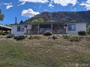 10 Broadway Street, Loomis, WA 98827