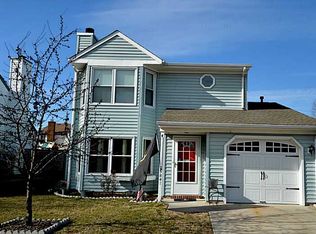 5841 Glen View Dr, Virginia Beach, VA 23464