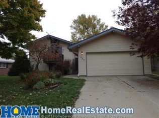 620 Redwood Dr, Lincoln, NE 68510