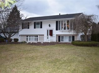 31 Bucky Dr, Rochester, NY 14624