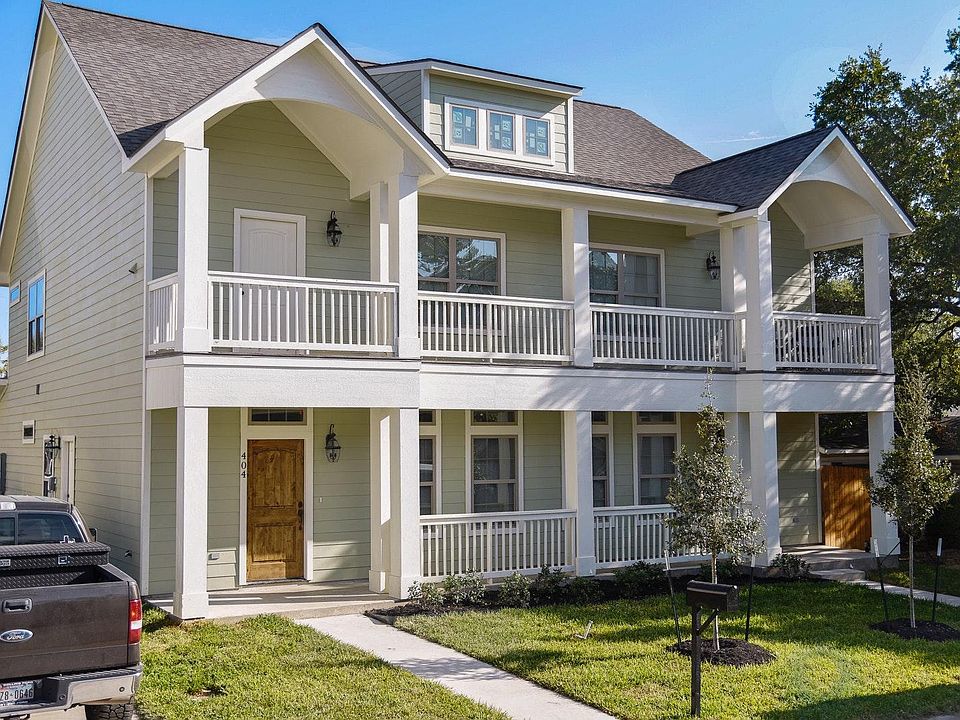 1st image of 402 Live Oak St