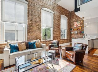 377 King St #209, Charleston, SC 29401