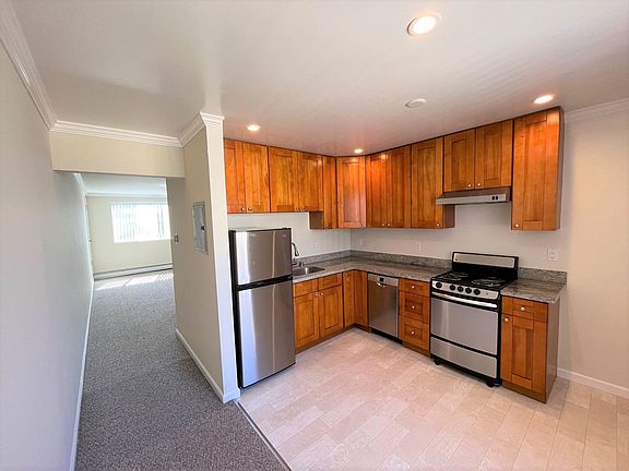 4th image of 119 Palm Ave APT 301