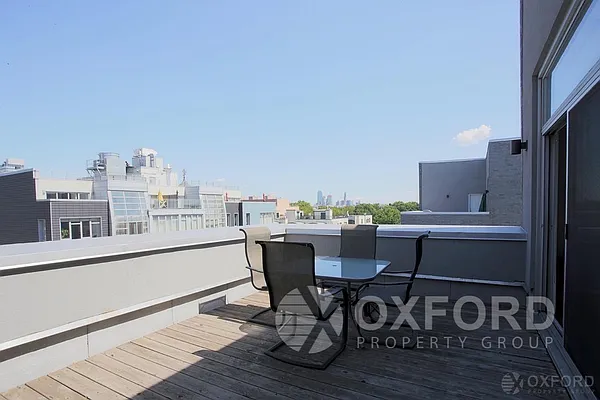 Sold by Oxford Property Group | media 9