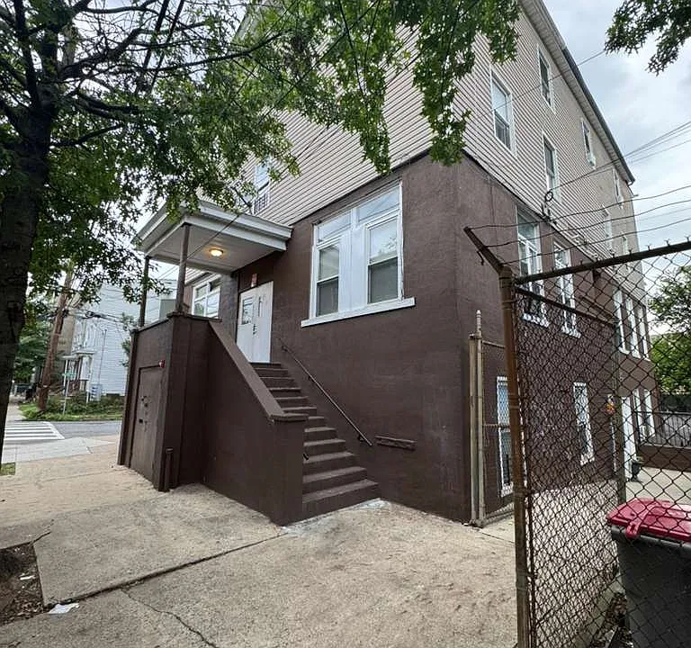 50 Paterson Ave #1
