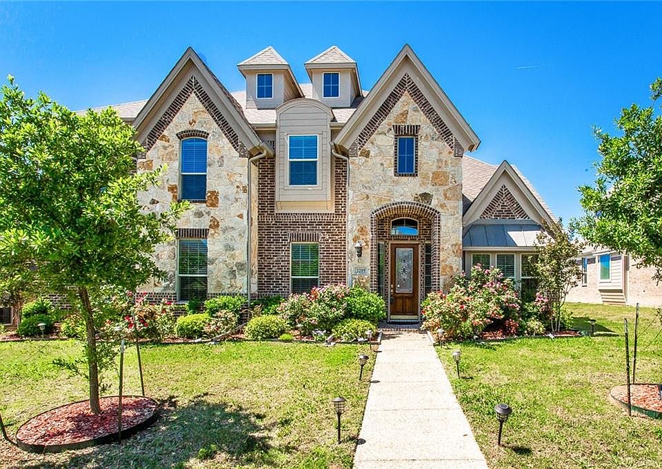 1st image of 3209 Redcliff Ln