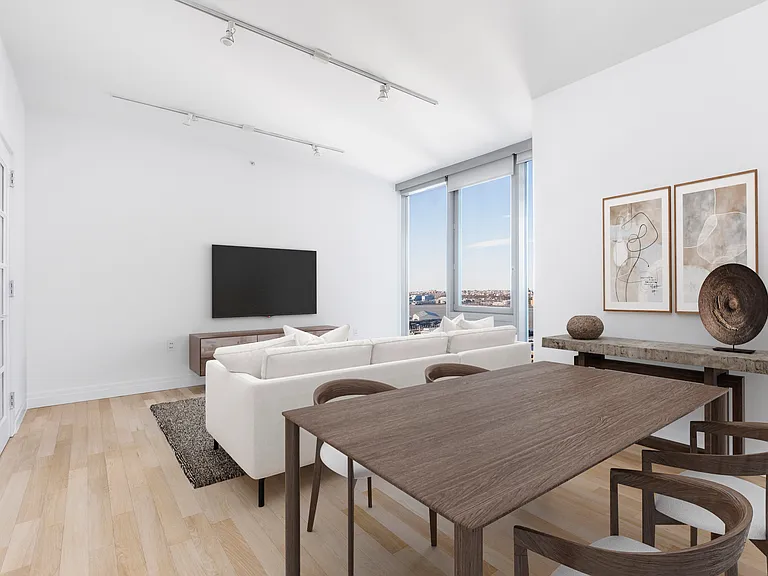 554 54th St #23I — Photo 2