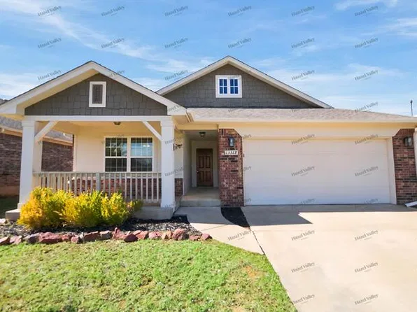 13317 Watson Dr, Yukon, OK 73099