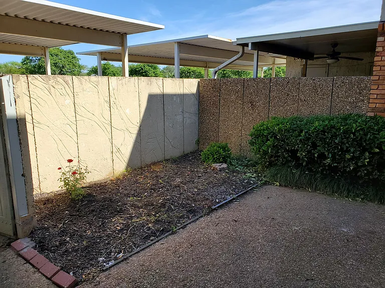 212 Deville Pl — Photo 12