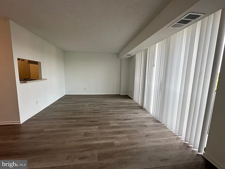 2311 Pimmit Dr #911-E — Photo 8