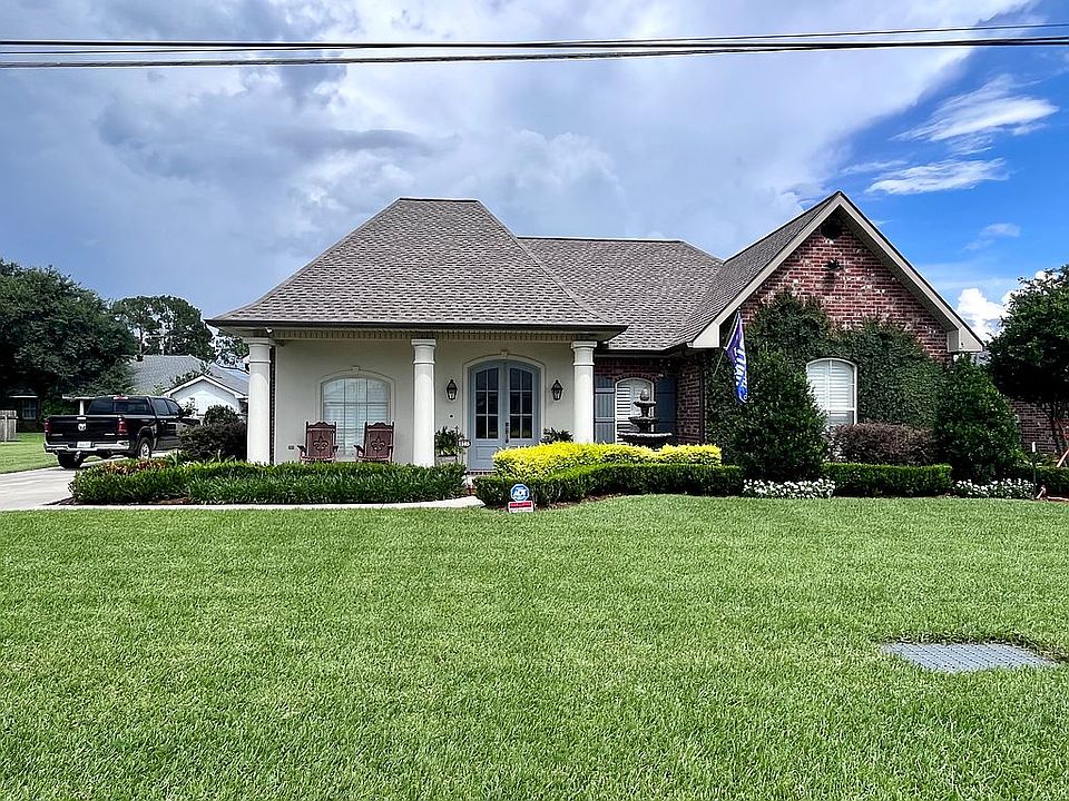 1st image of 1105 Renee Dr