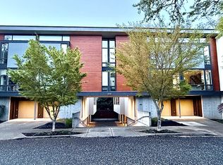 245 SW Meade St APT C3, Portland, OR
