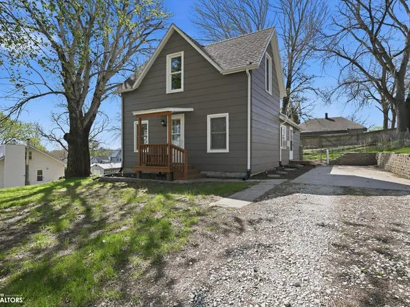 907 Main St, Harlan, IA 51537