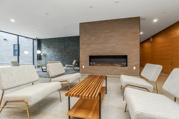 Rented by Bond New York | media 64