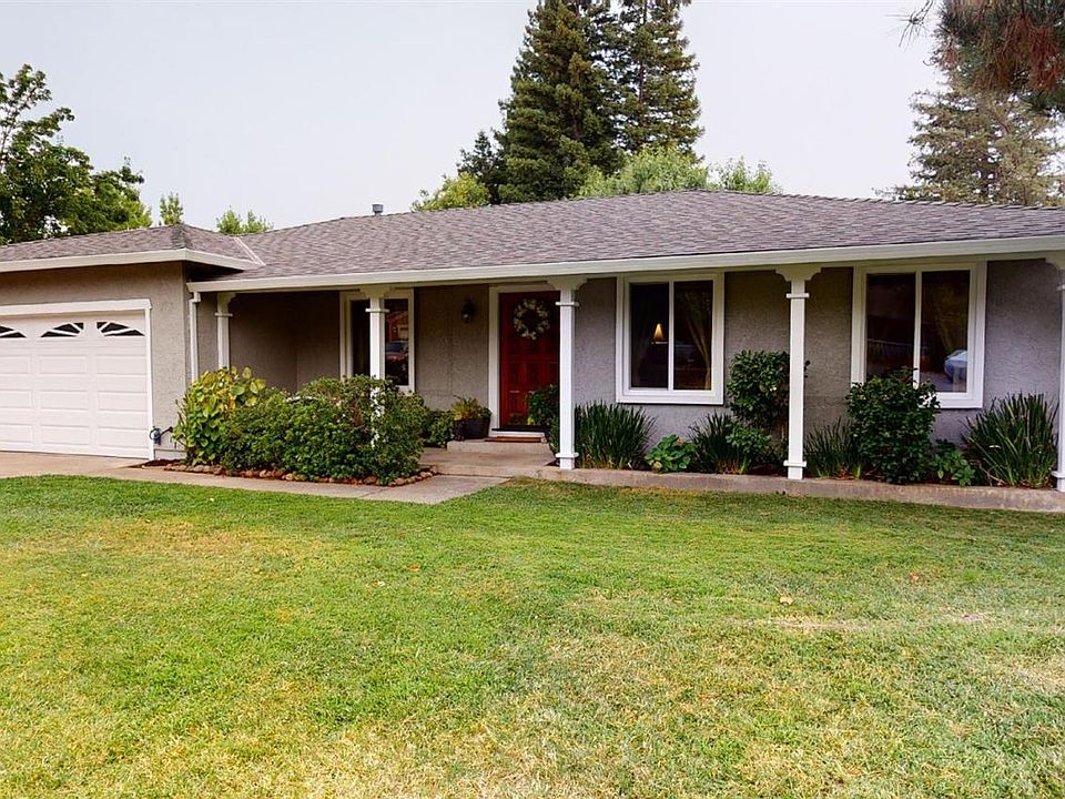 1st image of 102 Coffee Berry Ct
