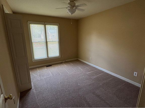 5th image of 3233 Boyette Dr SW