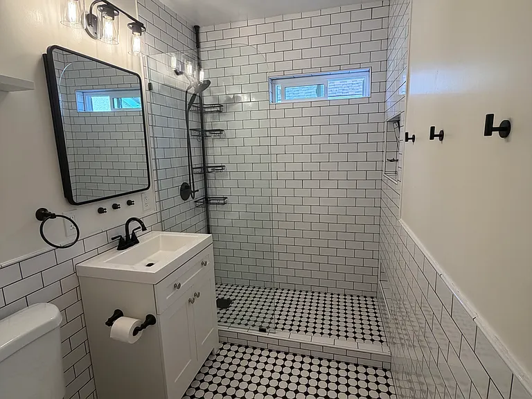 957 W Summerland Ave — Photo 12