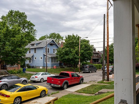 4th image of 416 E Oakland Ave
