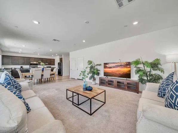 6599 Bryce Canyon Ct, Jurupa Valley, CA 92509