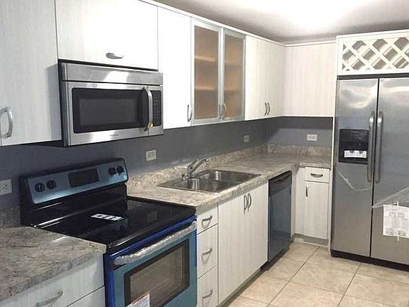 Fully updated kitchen with new appliances
