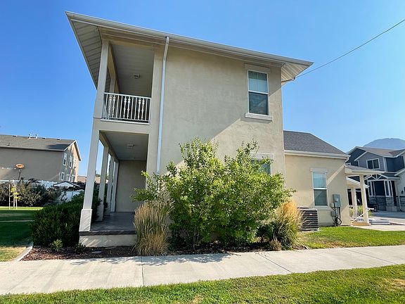 Top and bottom porche