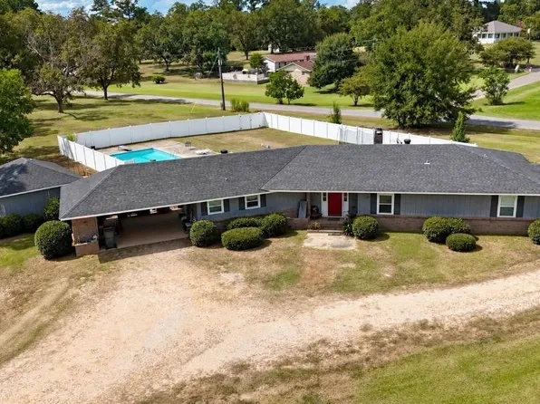 40 Willmoore Dr, Camden, AL 36726