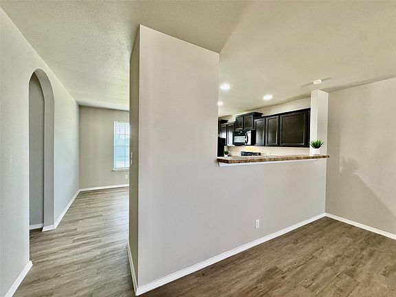 3rd image of 7309 S Gardenia Ave