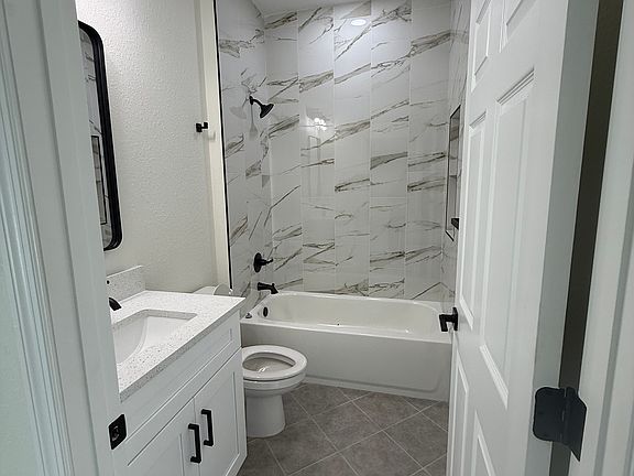 5th image of 5327 Pebble Beach Dr #5327