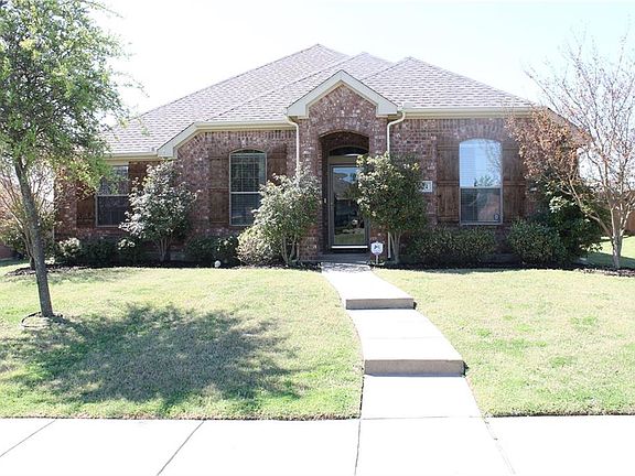 2nd image of 204 Cliffbrook Dr