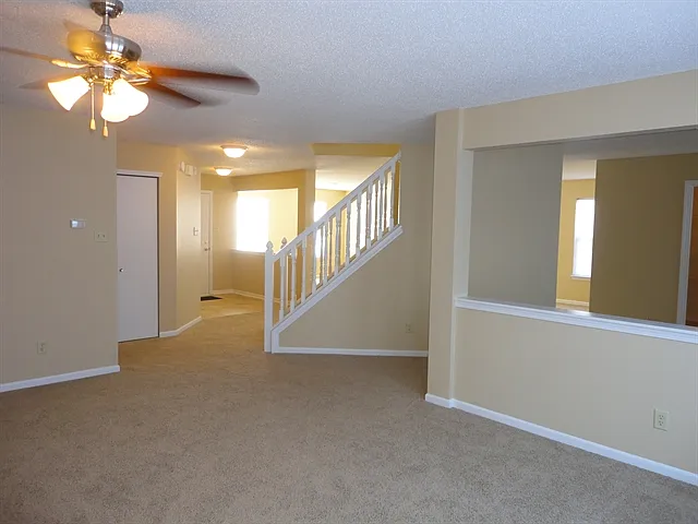 2324 Shadowbrook Dr — Photo 7